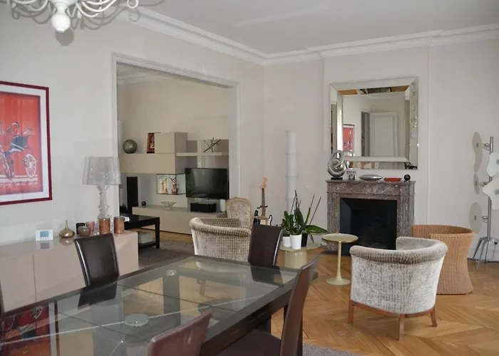 منزل للإقامة La D'auteuil, 16 *