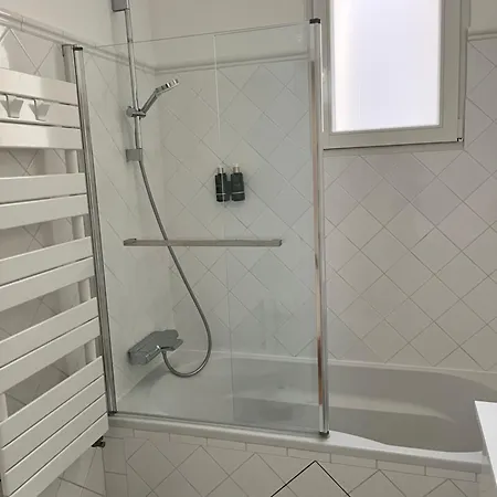 Homestay szállás La D'auteuil, 16