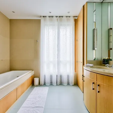 La D'auteuil, 16 Homestay szállás Párizs