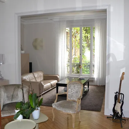 Privatunterkunft La D'auteuil, 16 *