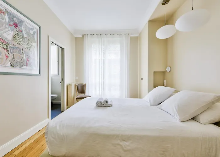 Homestay La D'auteuil, 16